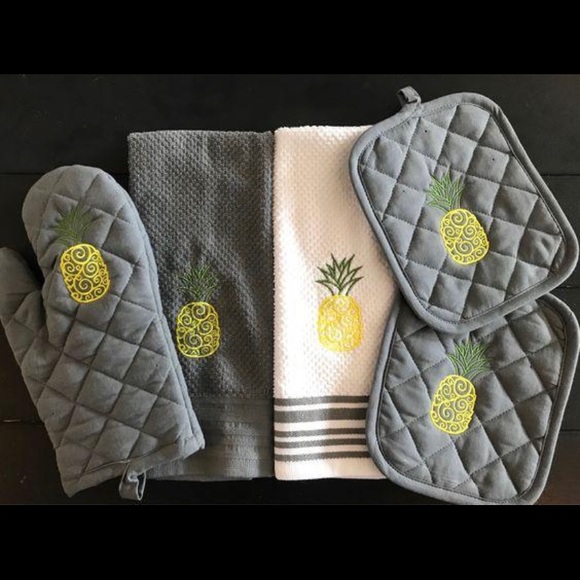 Pineapple 5 pc Kitchen Set & Puma Hat Custom Order - Picture 2 of 3